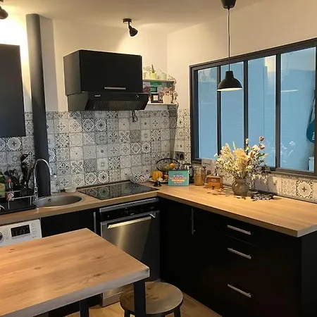 Charmant T4 Proche Centre-ville Апартаменты Ла-Рошель